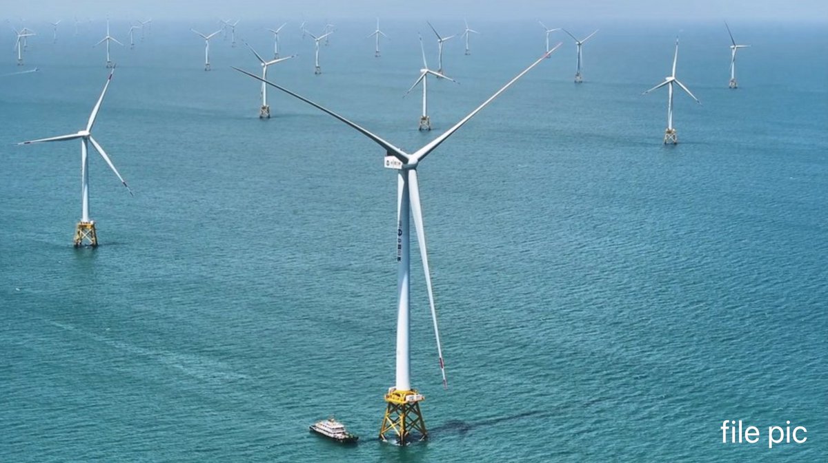 PDChinaBusiness's tweet photo. China is set to launch a new offshore #WindFarm with the country's largest single-unit capacity of 18MW. The project, slated for installation in southeast China's Fujian, aims to generate 3.3 billion kWh of electricity annually, cutting CO2 emissions by 2.63 million tonnes. https://t.co/wWyX1BDOns