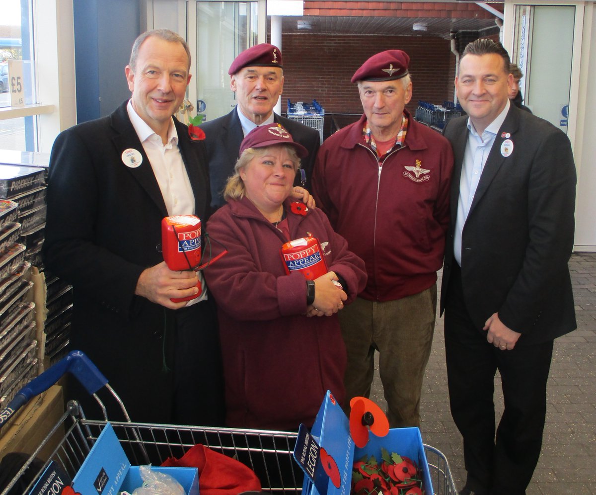 Julie Hollister tweet media