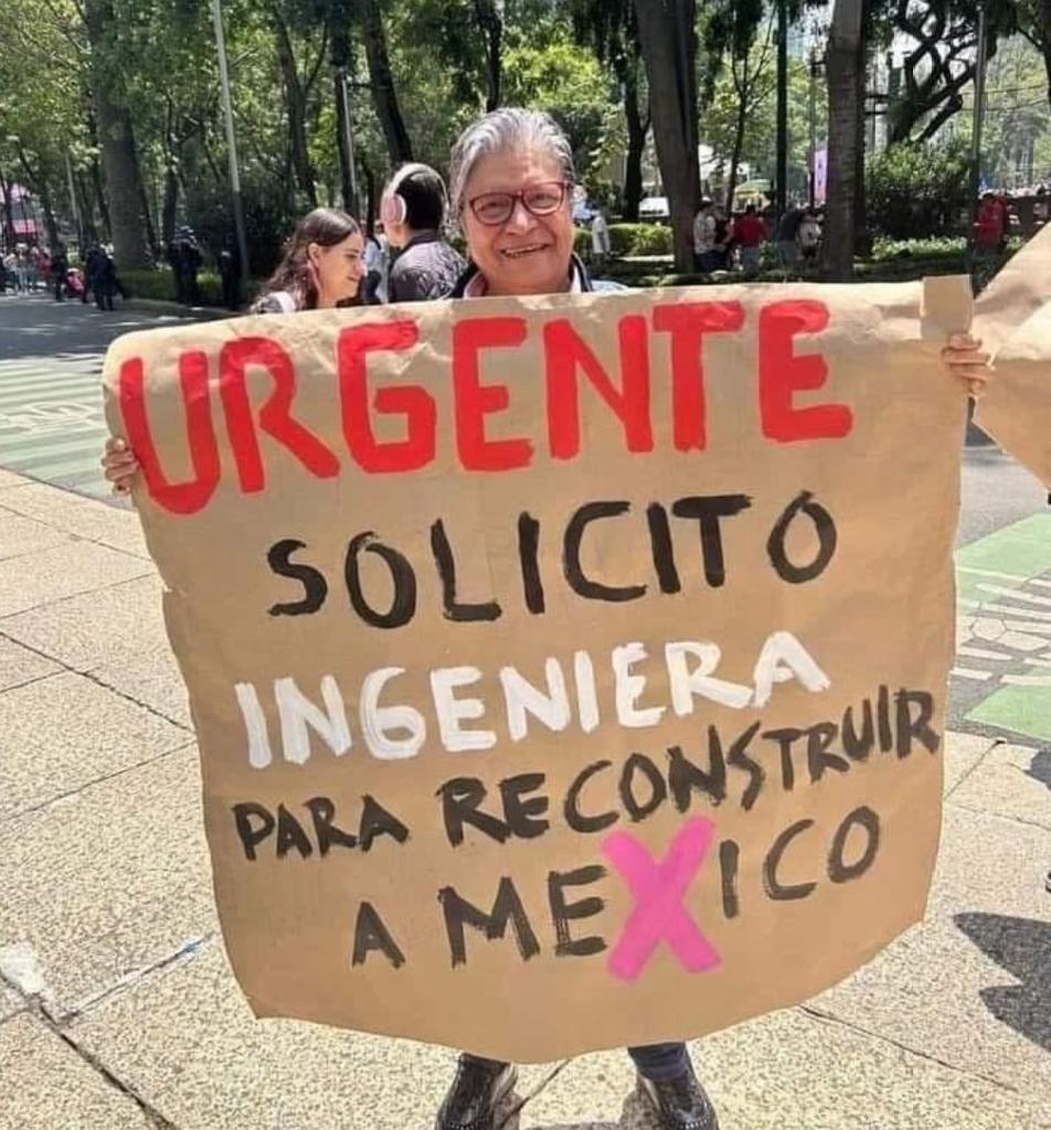 Mau tweet media