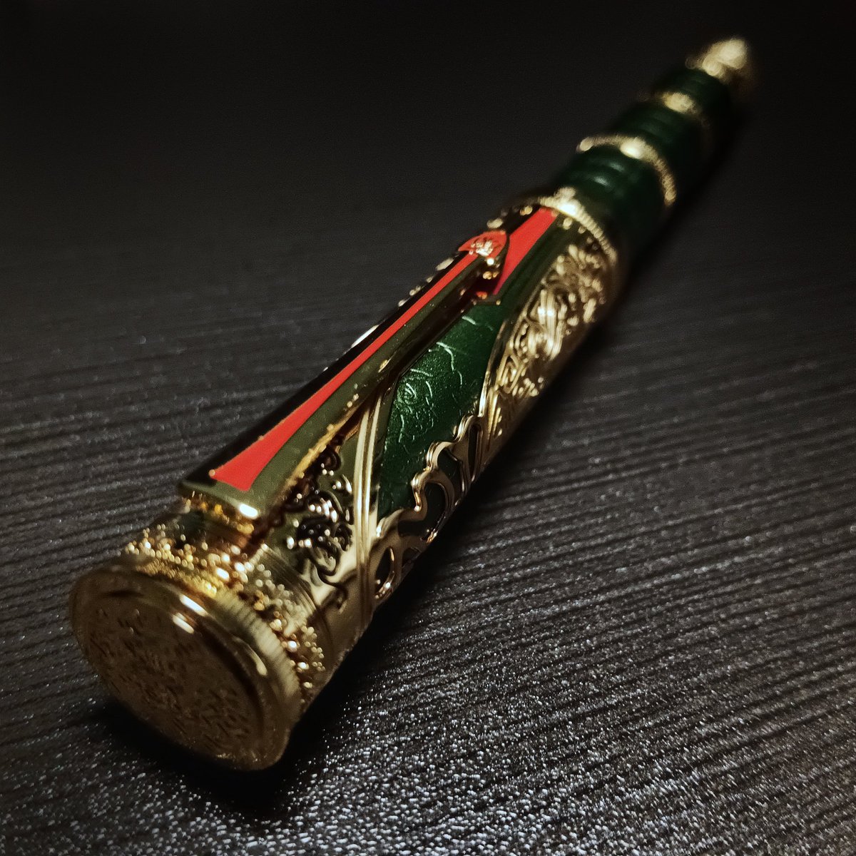 _PaulHimSelf's tweet photo. Exciting news! 🖋️ Just got my hands on a stunning Qin Dynasty Hongdian fountain pen. It's a game-changer for writing enthusiasts like us. Can't wait to share the joy of putting ink to paper! ✒️✨" https://t.co/vg2b5meCQN