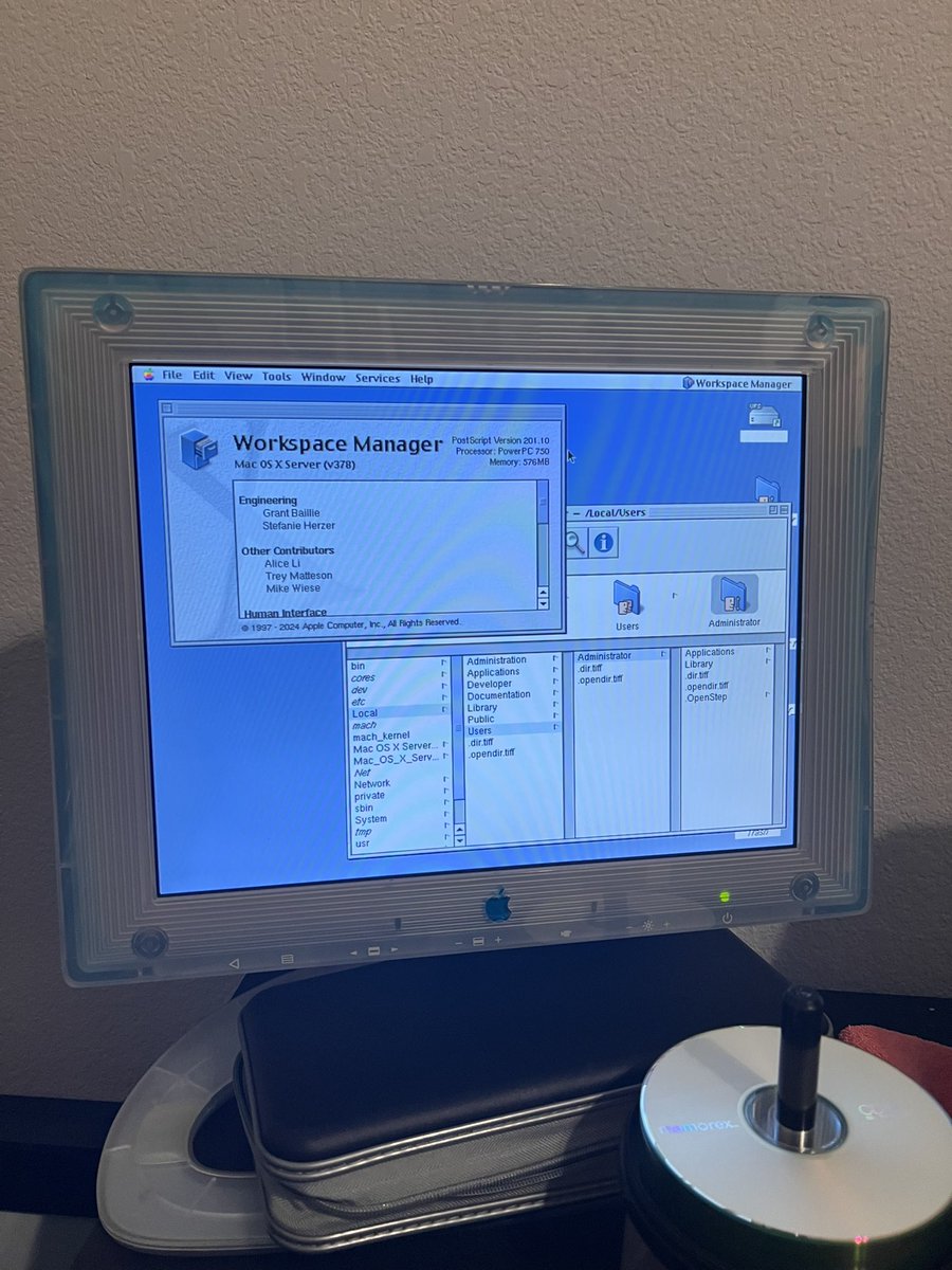 FINALLY after enough screwing around, burning multiple disk images, I finally have Mac OS X Server Rhapsody running on my Blue/White G3! Next step, NetBooting! #rhapsody #marchintosh #macosx