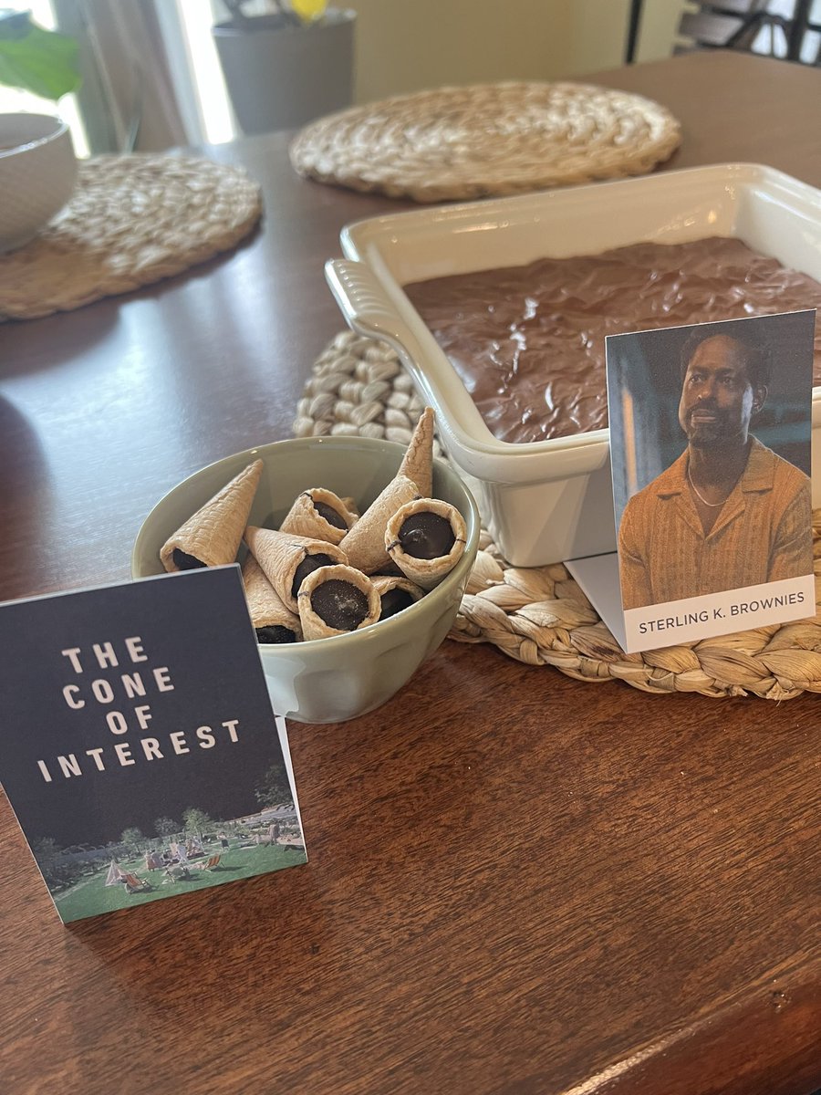 Regina 🍿 tweet media