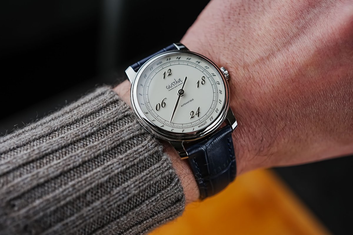 MONOCHROMEwatch's tweet photo. How many hands do you really need to tell the time? Arguably, one is enough, isn’t it? It allows you to focus less on the passing seconds and more on actually important stuff, life stuff (or, you know, on scrolling on socials)…
Hands-on w. Gustave &amp; Cie.: https://t.co/X7gHlgQuGT https://t.co/lyVdhEUiPM