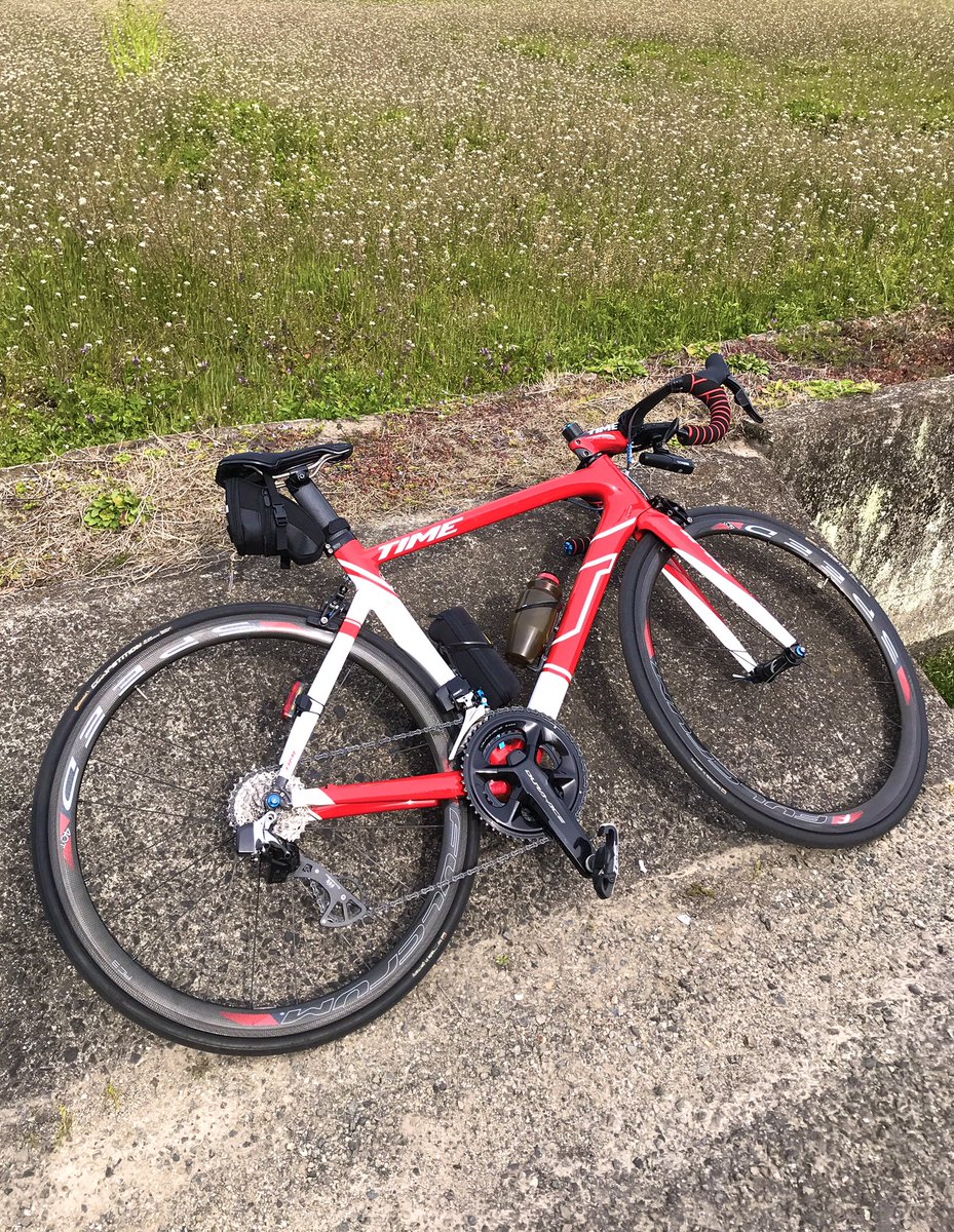 ranpitsu5men's tweet photo. ポジションいじったり
#timecycling #scylon 
#timebikes #timescylon #fulcrumfast
#fulcrumwheels #selleitalia #sramroad #sramredetap #GARMIN
#タイムサイロン
#タイム #サイロン 
#サイクリング
#サイクリスト
#ロードバイク https://t.co/wTMZhneBzi