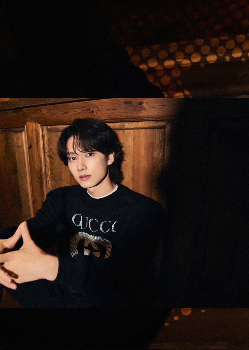 sounds_of_cheol's tweet photo. WEN JUNHUI FOR GUCCI ANCORA

#GUCClxJUN #GucciAncora
#JUN #文俊辉 @gucci @pledis_17 https://t.co/tD1VShGtmW