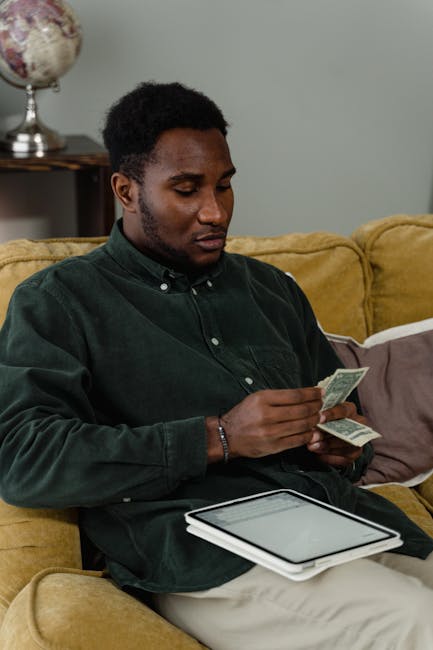 JayHaroldMag's tweet photo. "If money be not thy servant, it will be thy master.  The covetous man cannot so properly be said to possess wealth, as that may be said to possess him." - Sir Francis Bacon #MotivationalMonday #JayHarold https://t.co/0PIMPyyExo https://t.co/W5bbrlecXb