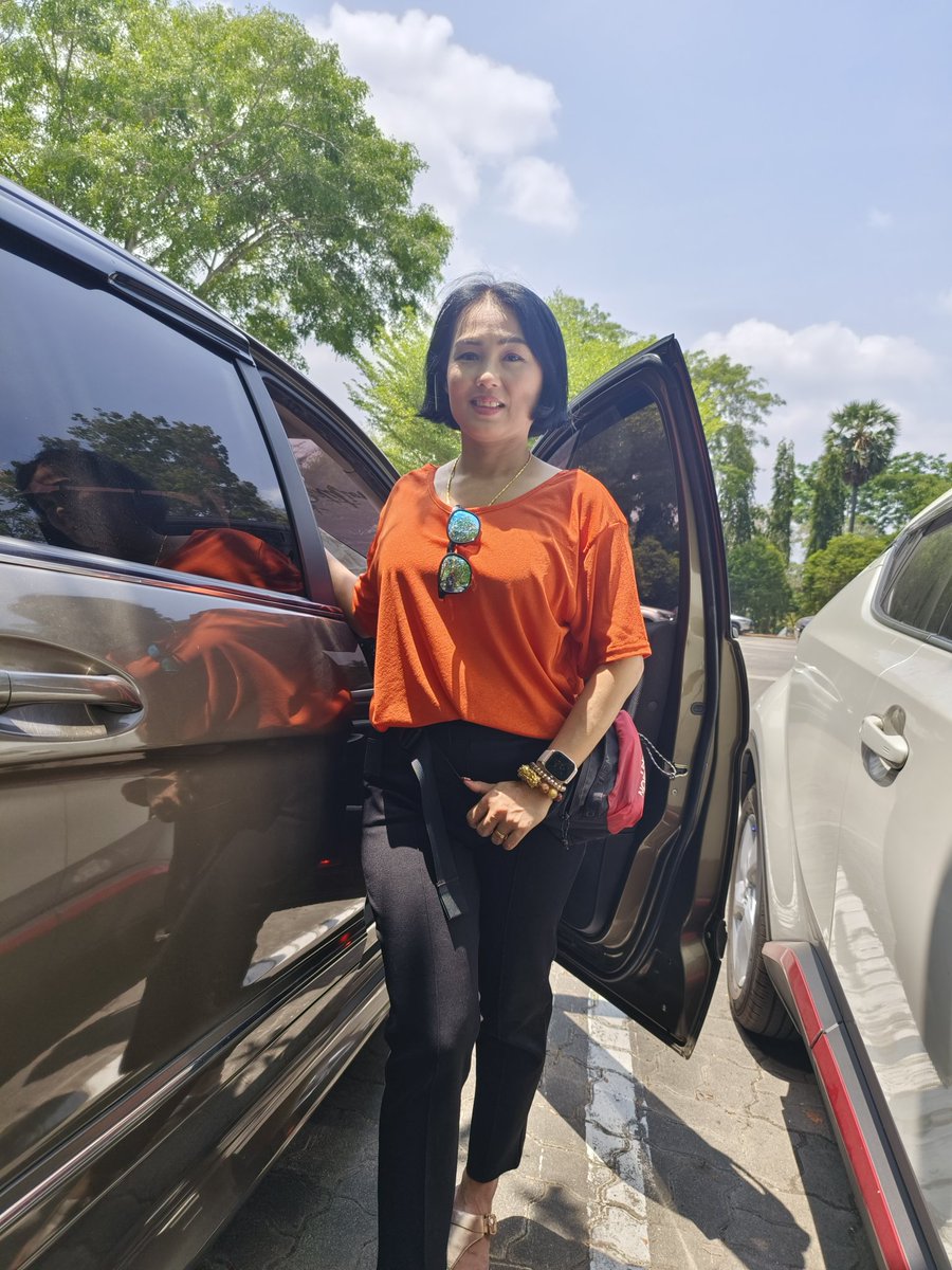 porrawatkul's tweet photo. วันจันทร์ ทำงานวนไปสิค่ะ
@SolutionPower21 https://t.co/fUegNZfPzi