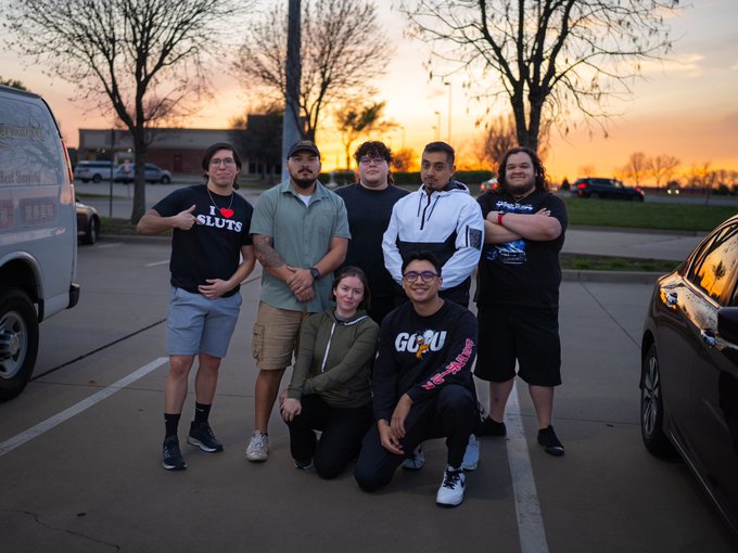 Johnny - 2 pic. Always a vibe when the gang is together 🤙 https://t.co/a0DbhIrk7B