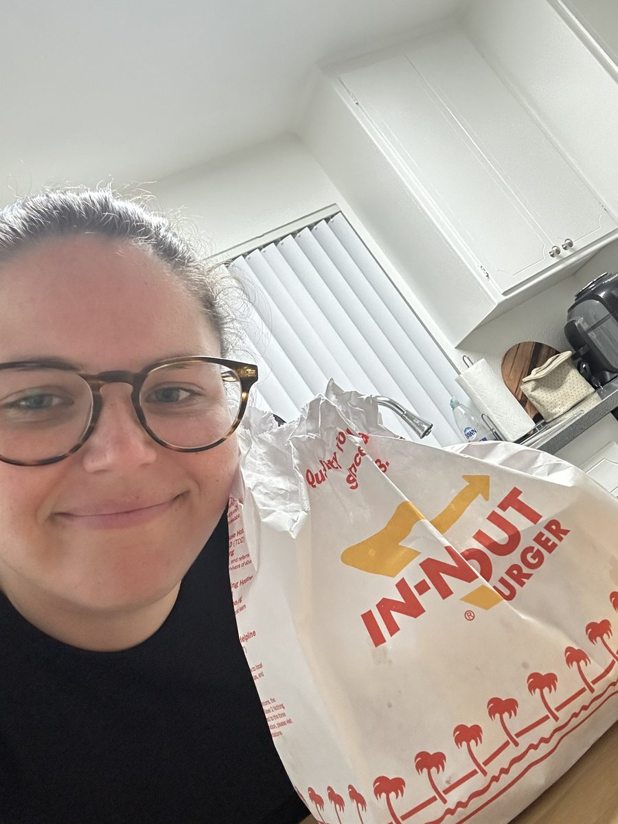 #Oscars day start vs end