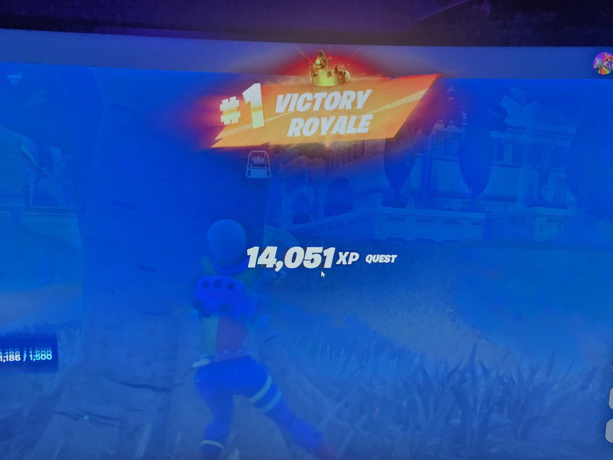 First solo dub if the season, with a crown 😘