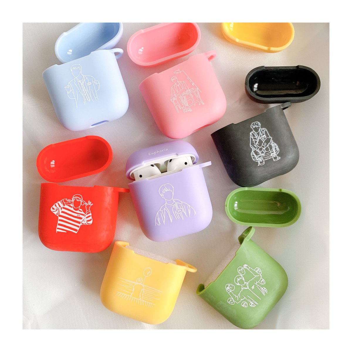 k_periphery's tweet image. 【GIVEAWAY 🌟】

BTS Personal Title Song Series 
Airpod Case Ver 1/2 

(please mention which member you want, if no mention will give randomly)

🔗：shp.ee/zt29s4j
(price set RM1 due to transaction charge)

#bts  #pasarbts #pasarBTS #pasarbtsmy @pasarBTS @BTSMarketMY