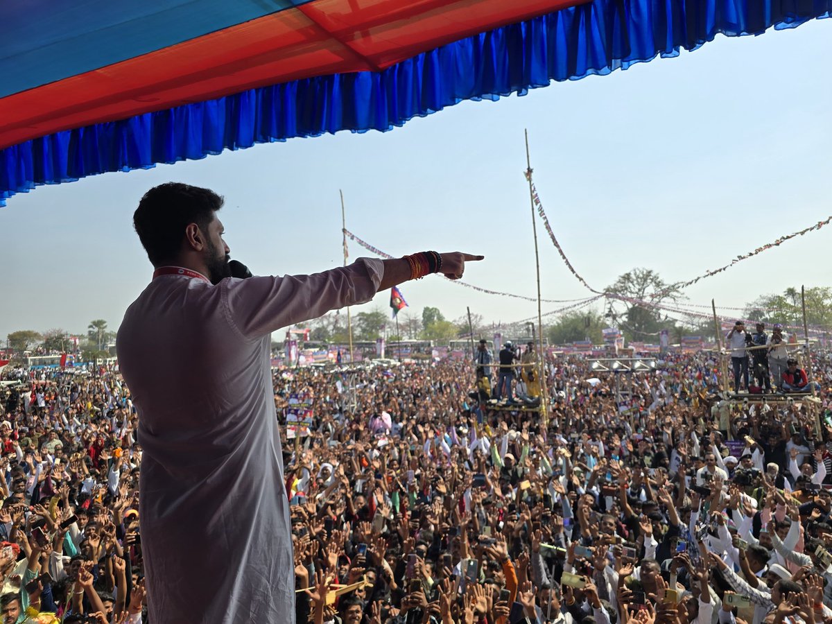 amitranumla's tweet photo. बिहार की आकांक्षाओं के लिए संकल्पित " चिराग " को मिल रहा है जन-जन का पुरजोर समर्थन !

#Chiragpaswan #चिरागपासवान https://t.co/iAHTZdn37I
