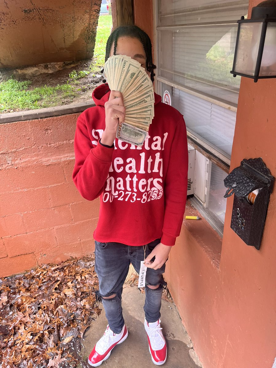💰 tweet media