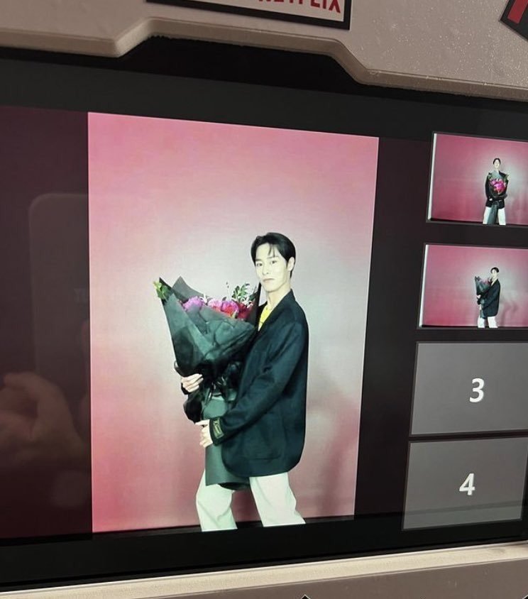 <a href="/DaintYounjung/">♡</a> 축하합니다! 오늘은 언니의 5주년 데뷔 기념일입니다. 그녀의 열정과 노력에 감사드리며, 앞으로도 성공과 행복을 많이 얻기를 바랍니다.  🥳

@yournjunq @marchYOUNJUNG <a href="/gyovjung/">bycu.</a> <a href="/guoyonjung/">고</a>