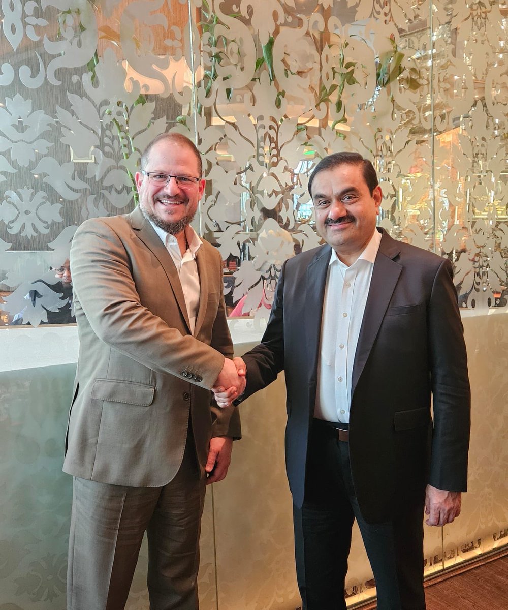 Great meeting with Qualcomm CEO <a href="/cristianoamon/">Cristiano R. Amon</a> &amp; his leaders! Inspiring to hear his vision for semiconductors, AI, mobility, edge appliances and much more across different markets. Exciting to hear about his plans and commitment to India's potential!
