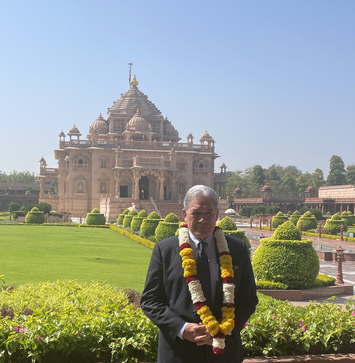 The Foreign Minister was honoured to visit Swaminarayan Akshardham in Gandhinagar, Gujarat.