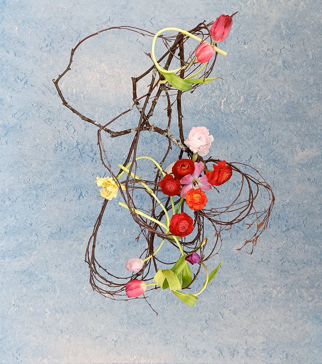 TuijaNyr's tweet photo. Jämsänkosken seuraavat ikebanatreenit lauantaina 6. huhtikuuta. Ilmoittautumiset ja lisätietoja  tuija.nyronen@gmail.com 
#sogetsu #ikebana #jämsä https://t.co/c4jI0eNli4
