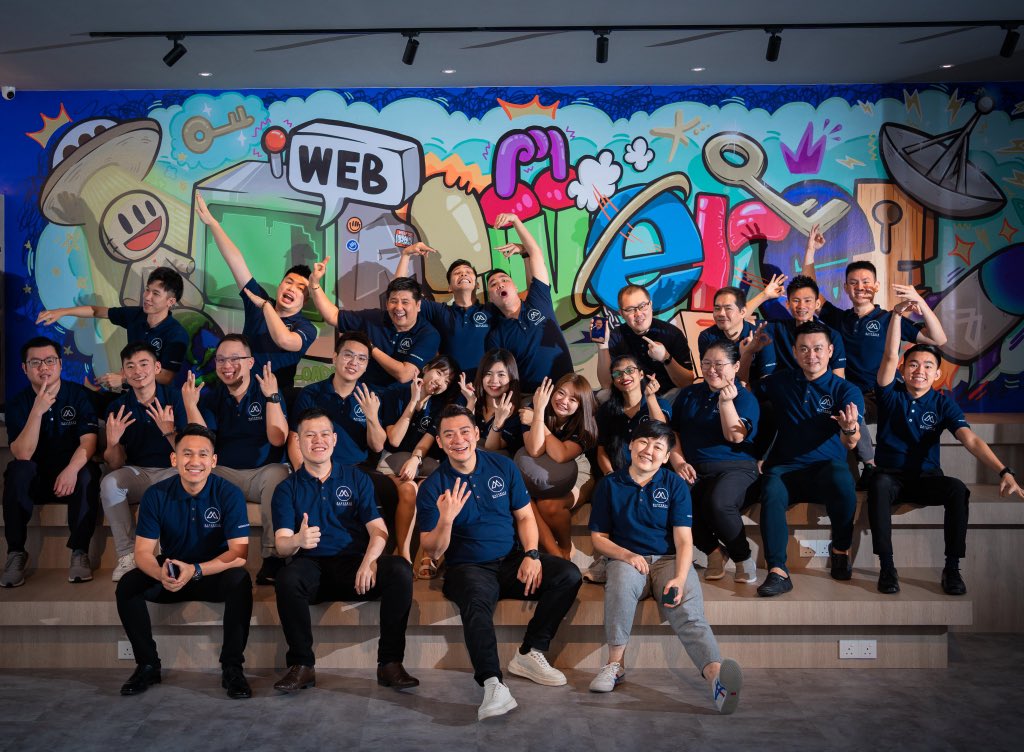 vgotlight's tweet photo. Behind every pixel and code in the #Masverse, there’s us - a quirky bunch of dreamers, creators, proud parents, and 🐈 cat enthusiasts, all fuelled by endless cups of coffee ☕️

We’re making magic happen, one day at a time. Here’s to the future of tech. ✨ 
#Family #masverian https://t.co/Wumw9wOyid