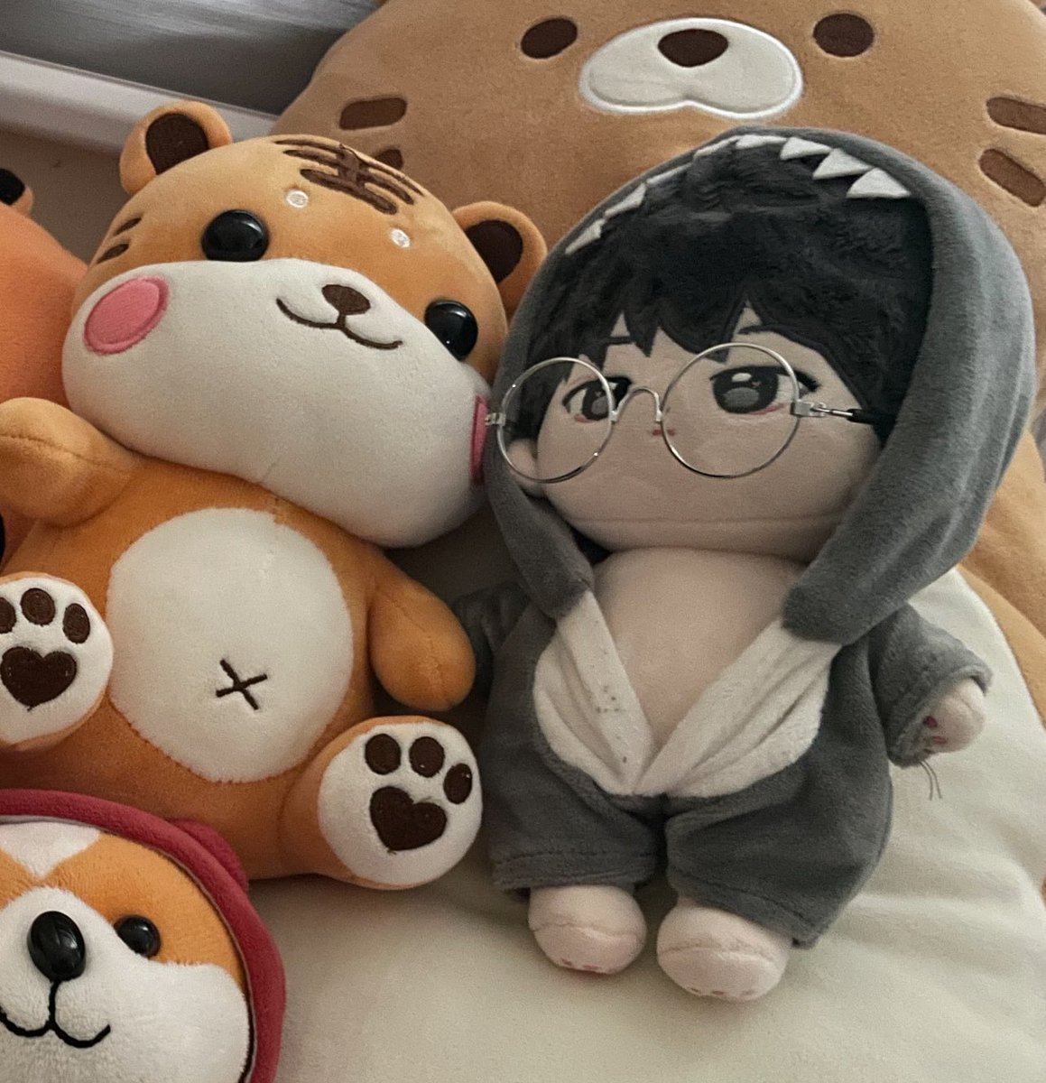 17thcart's tweet photo. wts lfb seventeen ph

⌜ woojjang 20cm doll ⌟

   ⤻ onhand
   ⤻ ₱2, 000 
   ⤻ ₱1, 500 if payo
   ⤻ dop is negotiable
   ⤻ with onesie shark + detachable ears + glasses

reply “mine” or dm if interested

# wts lfb seventeen svt ph 20cm woojjang wonwoo doll https://t.co/mLNcjqxuk5