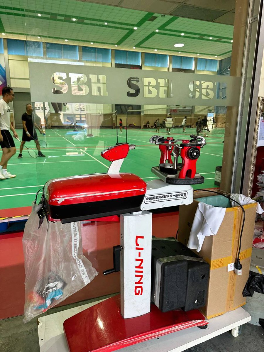 I will definitely strive for my career, and I will never give up on badminton.