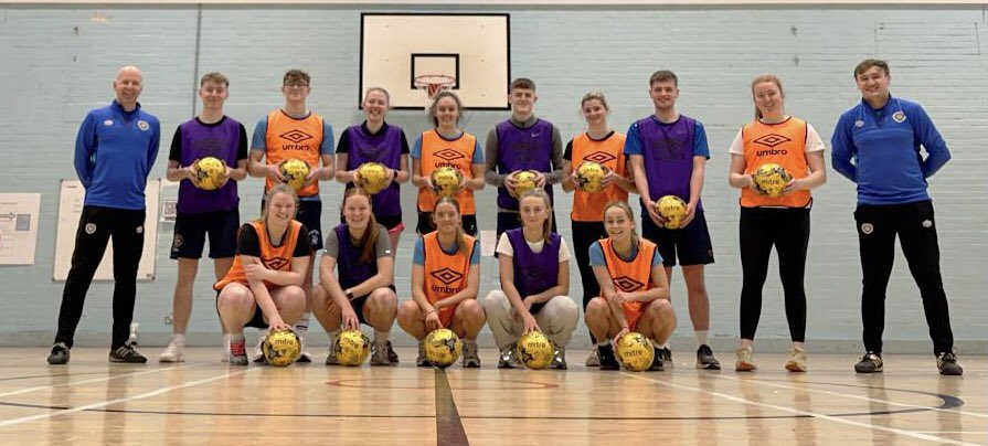 We’ve been back to Edinburgh University @UoE_PE @MorayHouse again to support their Professional Learning Week A great group of students played and discussed their way through our Street Games programme ⚽️ 📚