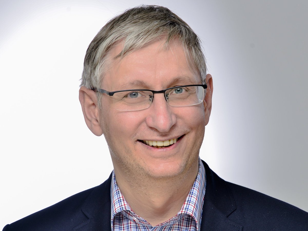 DGIINeV's tweet photo. Die DGIIN trauert um Prof. Dr. med. Tobias Welte, Präsident der Gesellschaft von 2008 - 2010, der nach schwerer Erkrankung am 10.03.2024 in Hannover verstorben ist. Wir sind unfassbar traurig. https://t.co/ouNhGAUYec