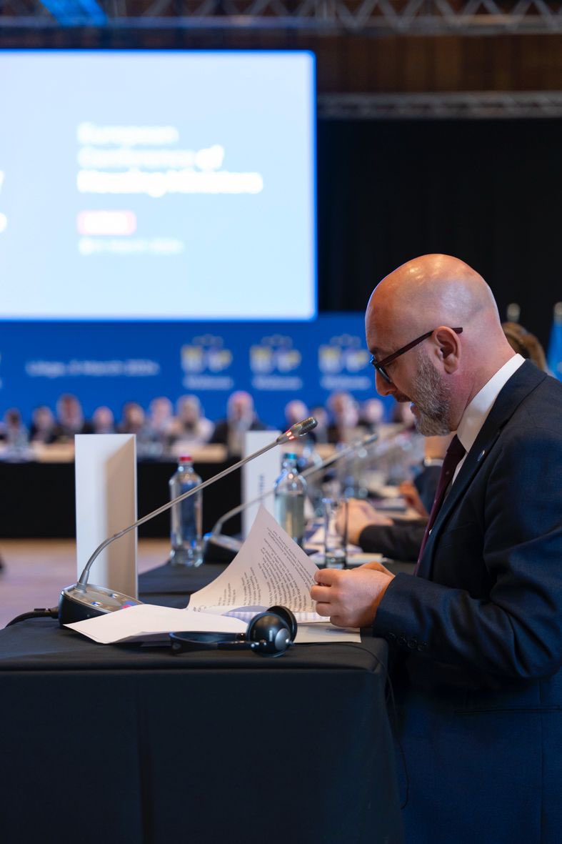 Roderick Galdes tweet media