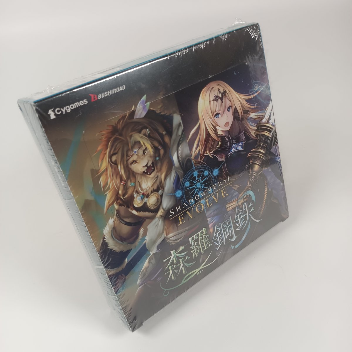 tokyocards's tweet image. Bonjour ✨

On commence bien la semaine avec des nouveautés Shadowverse Evolve sur @tokyocards !!

Nous avons maintenant des displays scellés du volume 1 à 9 !  ⭐️👄⭐️

tokyocards.com/collections/sh…