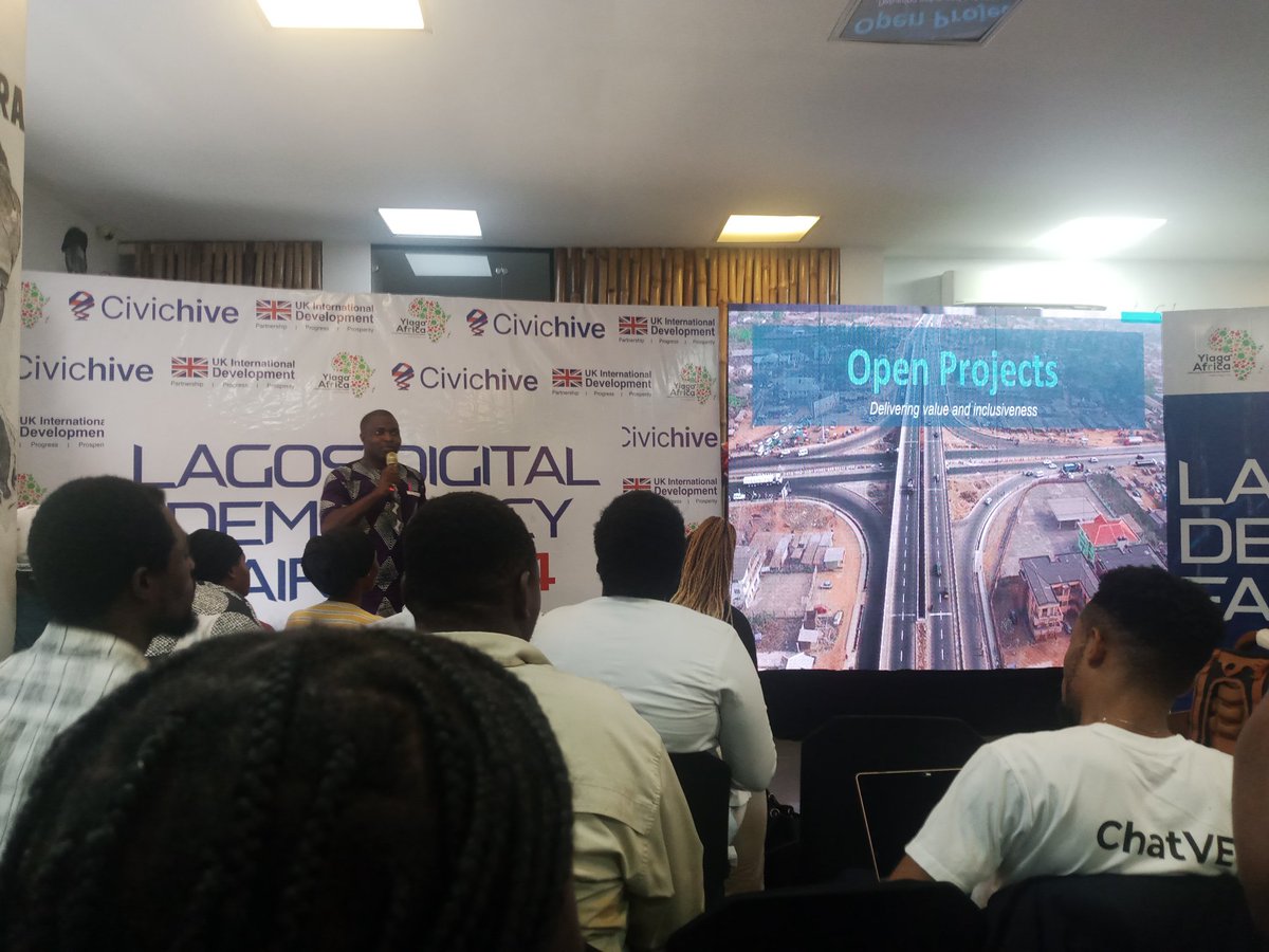 OpenProjectsAfr's tweet photo. @MagdaleneLagu @Matthewbycredo @UKinNigeria @YIAGA @CivicHive Team lead, @olaideolawuwo, presented #OpenProjects at the Lagos Digital Democracy Fair 2024, hosted by @YIAGA and @CivicHive, supported by @UKinNigeria.
He called attention to innovation in driving #Citizens engagement in project implementation.

@TrackaNG @4lowthemoney @BudgITng https://t.co/aS2yf1NkVk