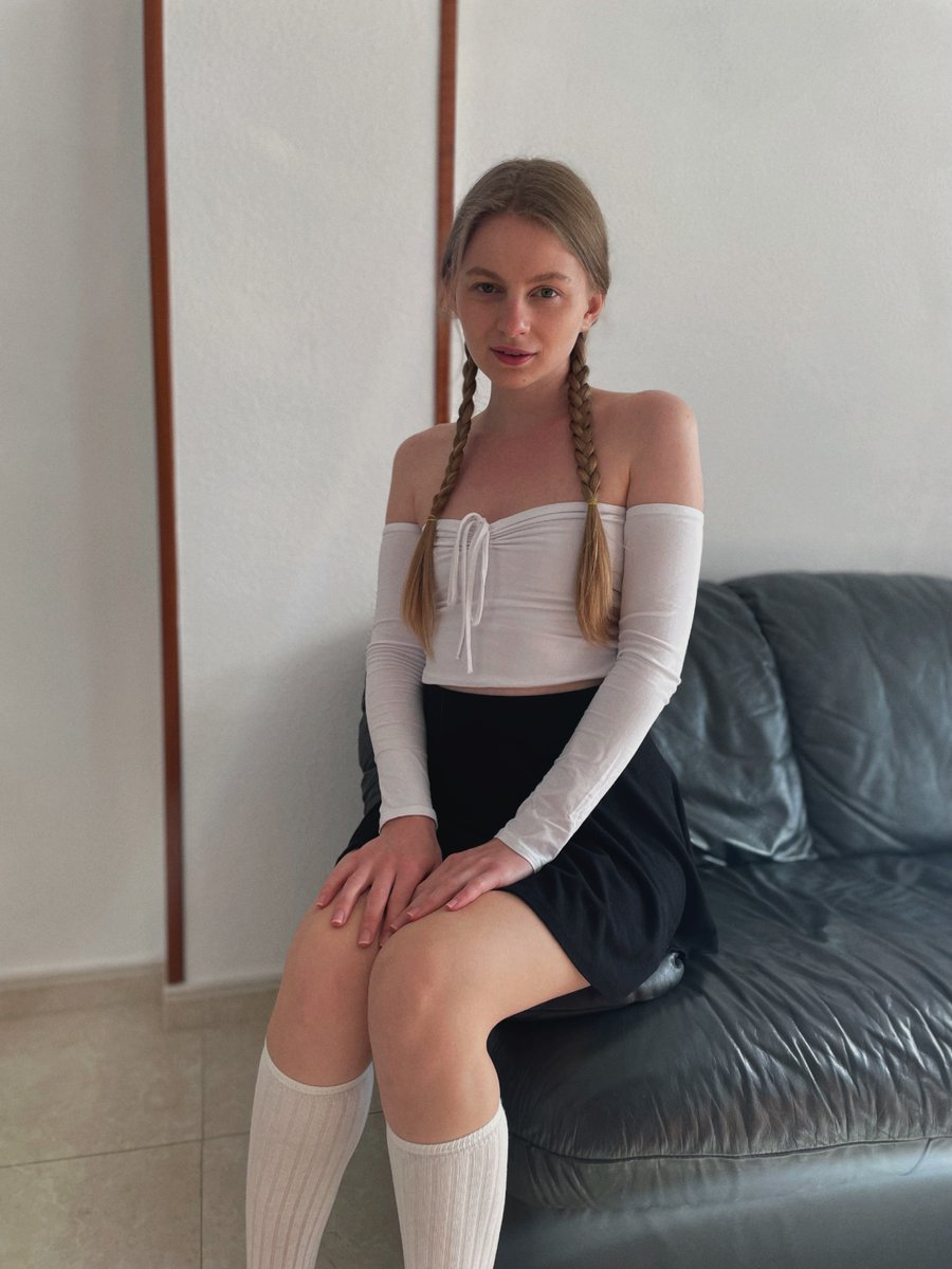 caseyshy_cute's tweet photo. Today start your day with a smile, calmness of mind…✨🤍 #adultcontent #onlyfansbabe #sexy #egirl #horny https://t.co/nmNUZikUl1