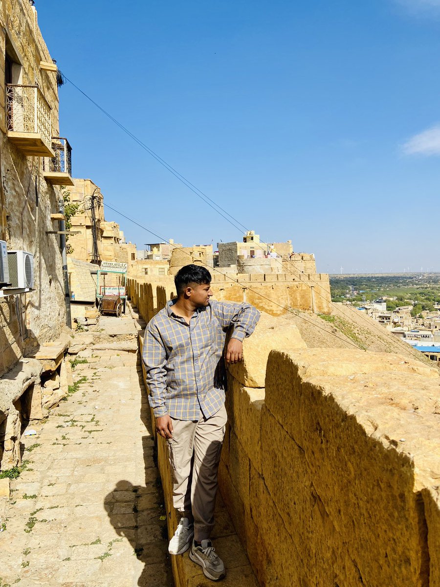 ipatrolhead's tweet photo. Hold the vision, Trust the process I
#rajasthantourism #MilitaryMind https://t.co/4lWHSWIHVX
