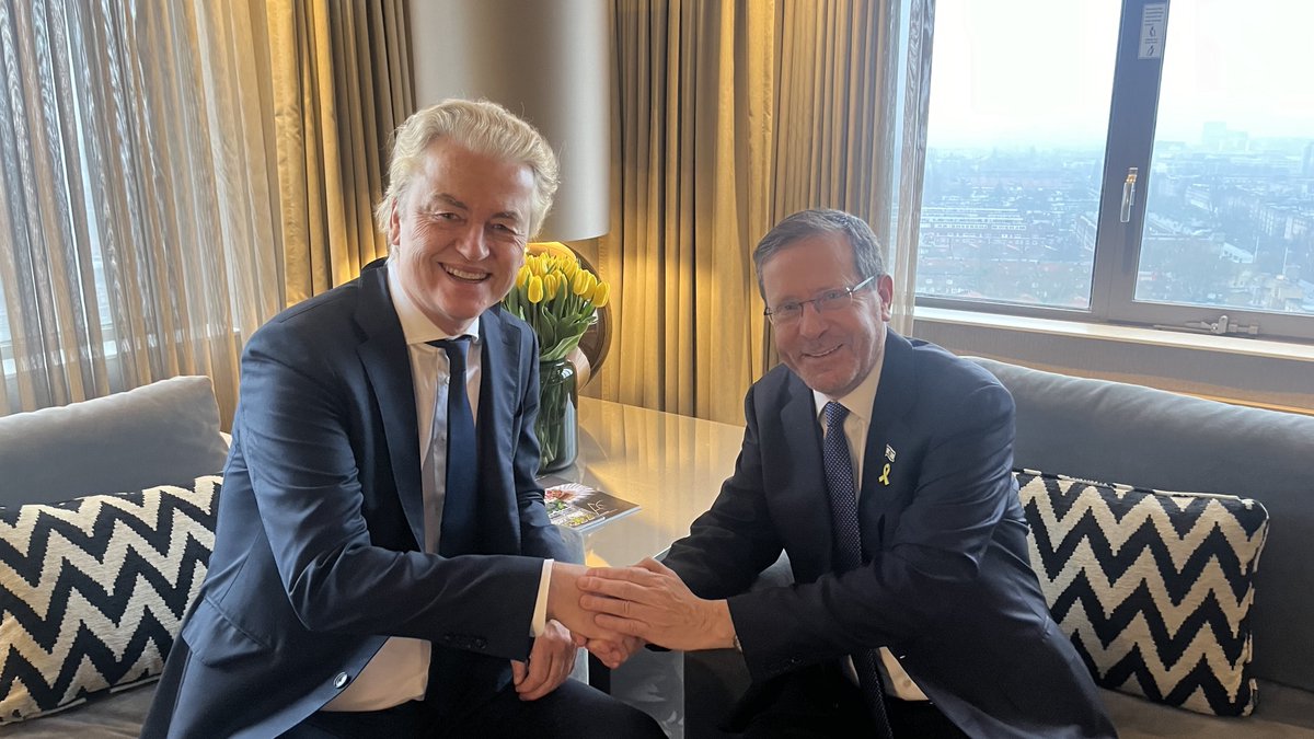I just had a great meeting in Amsterdam with the President of Israel @Isaac_Herzog. I told him I am proud that he visits the Netherlands and that Israel has, and always will have, my full support in its fight against terror. #Israel #Herzog