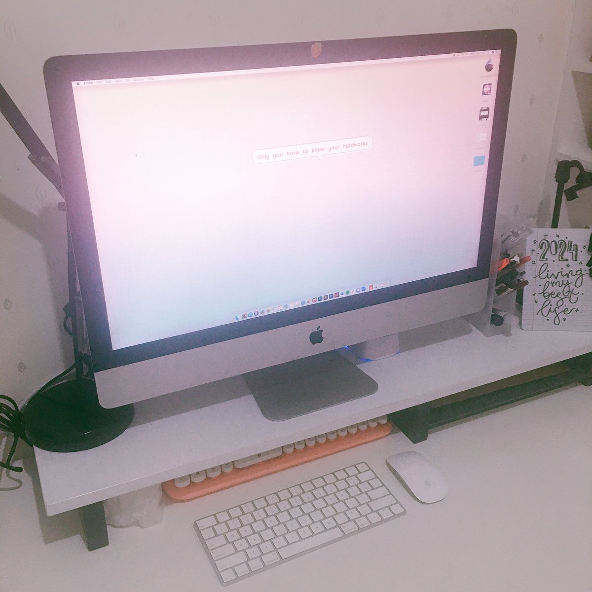 scribbleyen's tweet photo. WTS
Hi, aku mau jual iMac mid 2017 yg aku beli di tahun 2019 krn sekarang lebih banyak pake laptop 

Specs:
iMac 27-inch Retina 5K
3.5GHz Quadcore Inter i5
Radeon Pro 575 4GB
8GB RAM
1TB Fusion drive 
Kondisi bisa bilang 90-95%bagus +

Punten, numpang tag ya bang @bhaguz_403 🙏🏻 https://t.co/6WlwYlBYy2