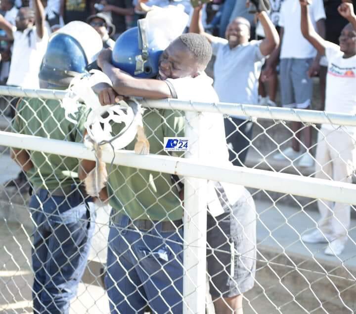 Realbeefactor's tweet photo. Football is indeed a beautiful game. One love❤️ #Zimbabwe https://t.co/K3cI6xRTJc