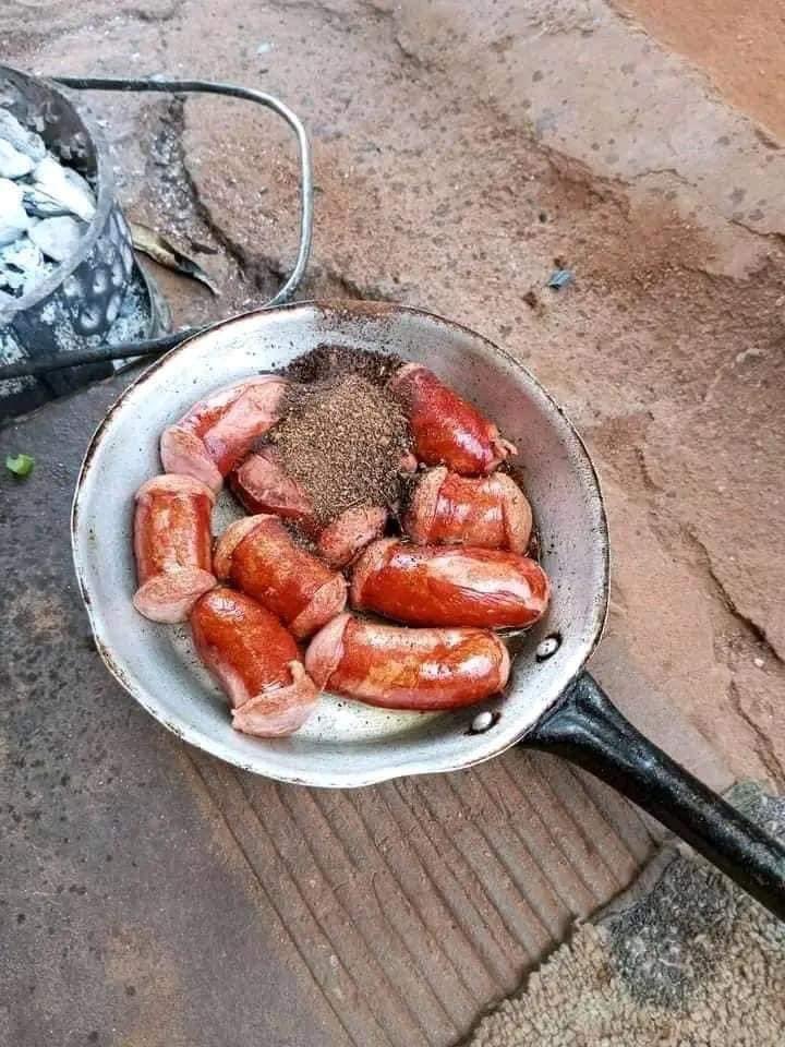 _rodneyrodfour's tweet photo. What would you do next after making your sausages for lunch and a neighbor's kid pours soil in them?😂 https://t.co/uS9xDVDF5t