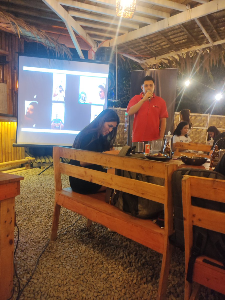 cryptoz_lit's tweet photo. 2nd Solana Meetup in Davao City together with DBuzz team 💪 Special Thanks to @SuperteamDAO @SuperteamPHL @DavaoDefi for making this event happen! 🚀 #DBuzz #HIVE #SolanaMeetup #DavaoDefi https://t.co/UwFwCPdU7N