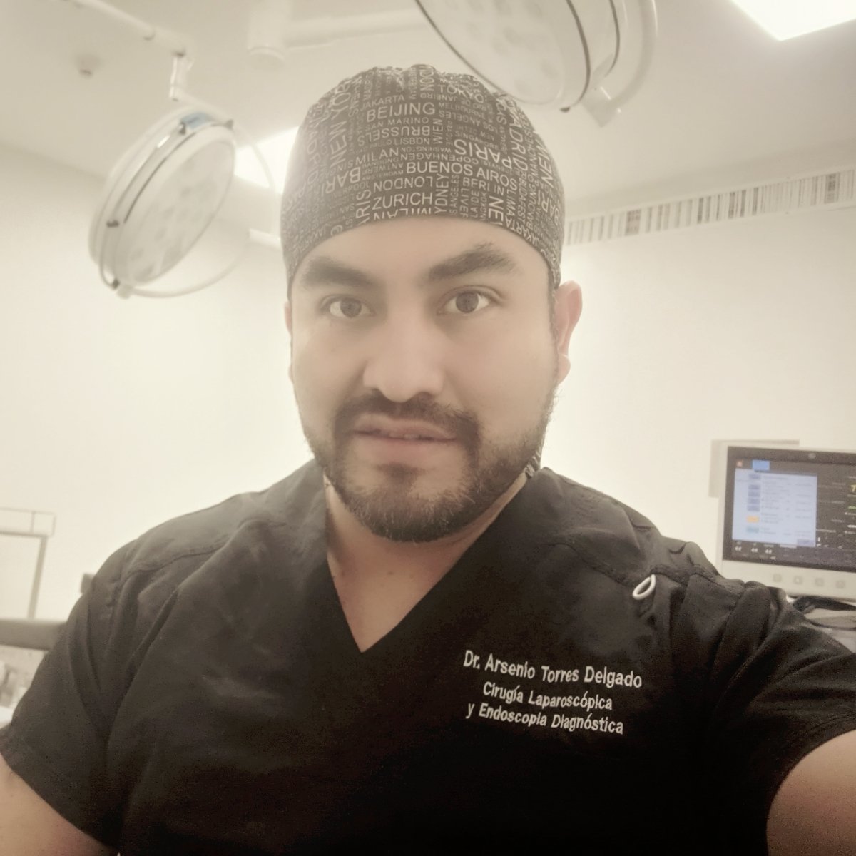 drarseniotorres's tweet photo. #ExcelenteSemana a todas y todos!!!
Iniciamos la semana con urgencia quirúrgica, se trata de paciente masculino de 24 años con cuando clínico de apendicitis.
#SurgeryTime 🏥👨🏻⚕️😷 https://t.co/UwPAhdeV7e