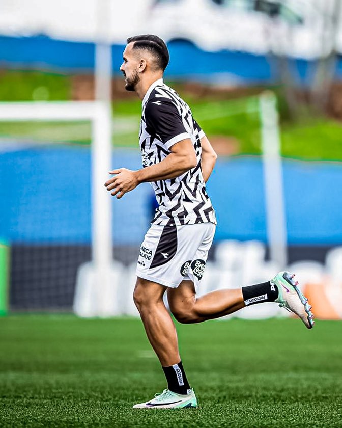 Muy feliz por haber conseguido la clasificación a los cuartos de final del torneo Paulista!
Ahora enfocarnos es nuestro próximo objetivo🖤🤍
<a href="/aapp_oficial/">Ponte Preta Oficial</a>