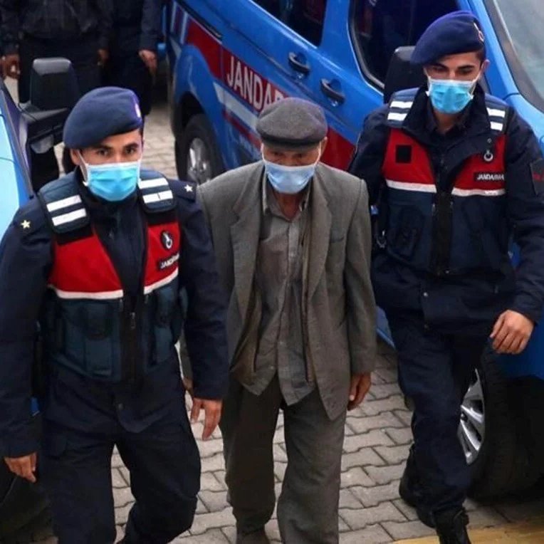 Mersin'de 3 yaşındaki Müslüma Yağal'a cinsel saldırıda bulup öldüren ve biyolojik olarak 'hem babası hem dedesi' olan 73 yaşındaki Hasan Yağal'a verilen hapis cezası 46 yıla yükseltildi.