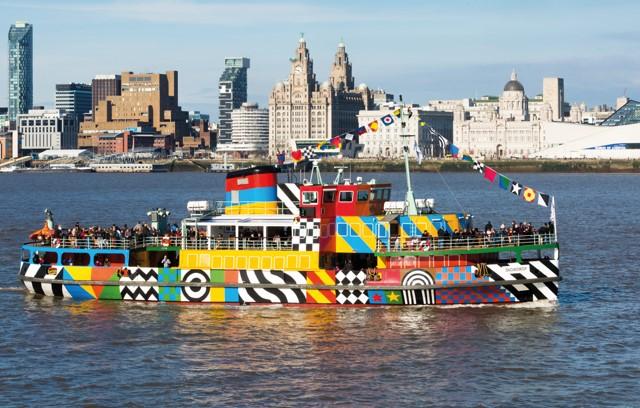 Mersey ferries' service suspended to 'low water' wirralglobe.co.uk/news/24176488.…