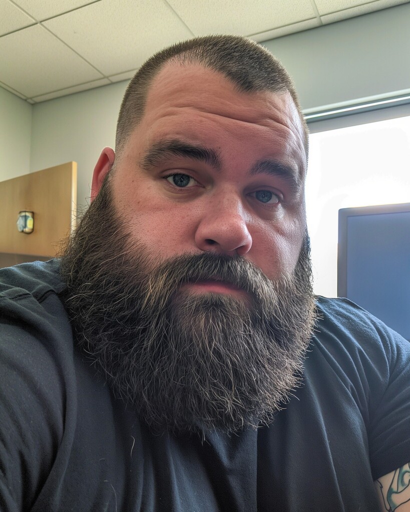 ai4bears's tweet photo. Everyday Bear - Back at work

#gay #gayart #gayai #gaybeard #gayart #beefyguy #gaylove #gaybear #aiart #beard #man #backatwork https://t.co/nSVNvIj7H7