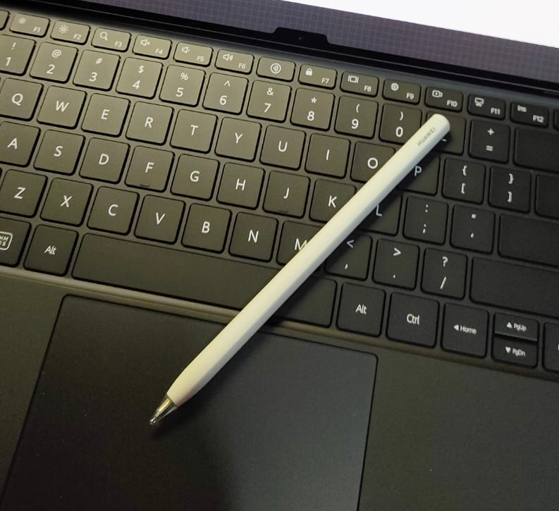 dini_marl's tweet photo. The M-Pencil is great, it’s just like drawing with a real pencil on paper! #CreationOfBeauty #AD #sponsorcontent #illustration #artwork #Huawei #M-pencil #illustrator https://t.co/oyY4EaBbvw