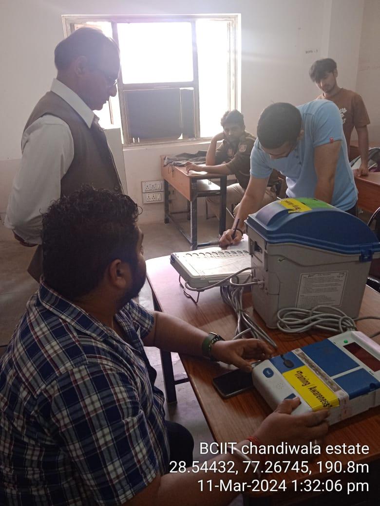 BCIIT conducted a ‘Voting Awareness Program’ on 11-03-2024, at 12:30 pm onwards. The primary objective of this program was to increase voter registration and encourage voting to strengthen democracy.
#bciit #MeraPehlaVoteDeshKeLiye #VotersRegistration #voterrights #youth