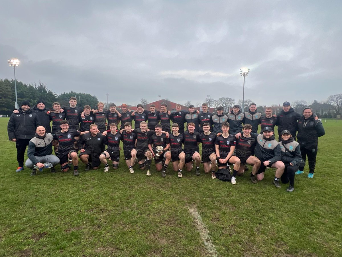 🏆 | @OldBelvedereRFC won the JP Fanagan League title, defeating @LansdowneFC on the final matchday, in Ollie Campbell Park Match Report: bit.ly/48KgG4R #FromTheGroundUp