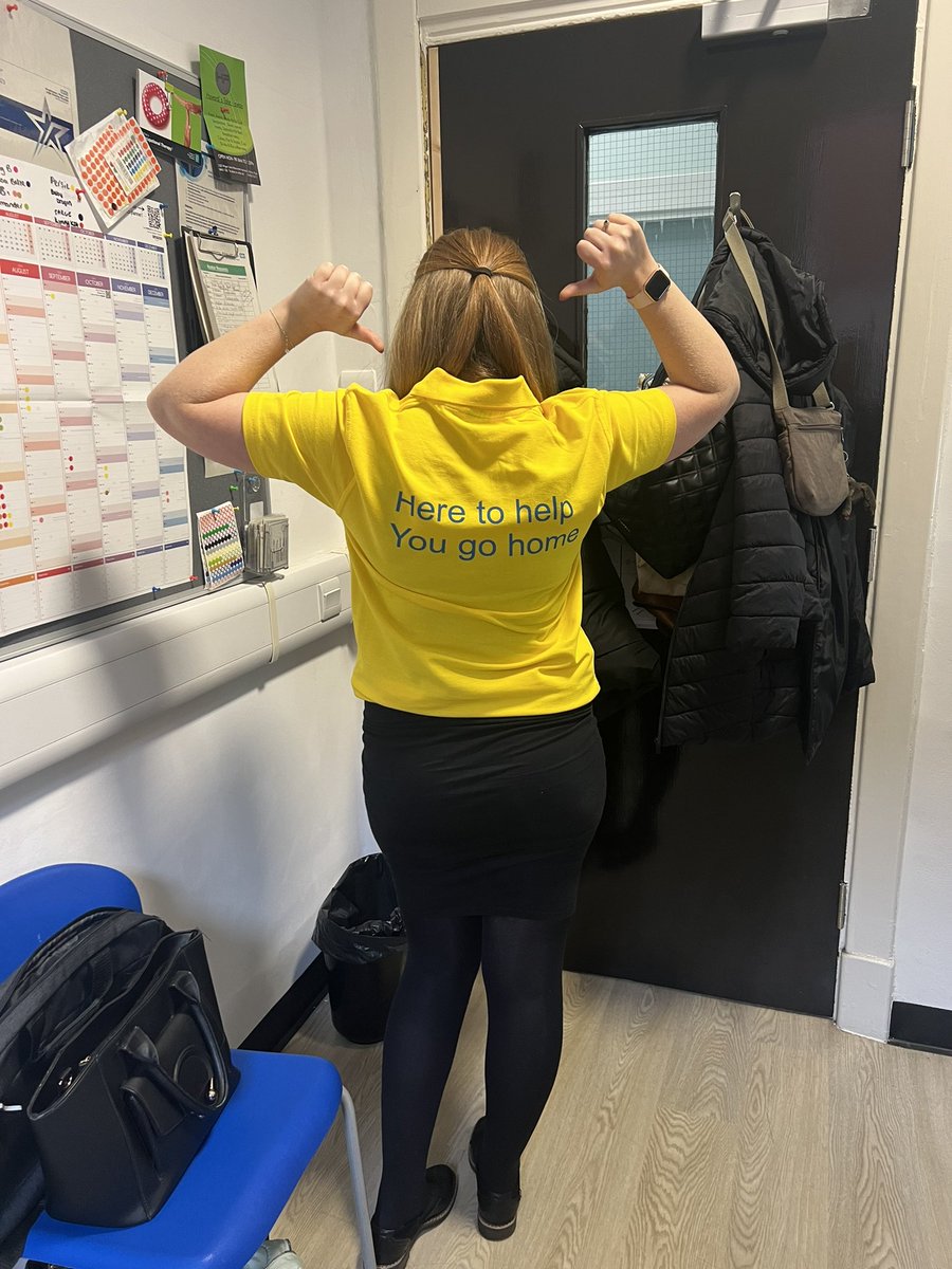 ADT_WWL's tweet photo. MaDE IS HAPPENING! Our directorate manager of Discharge modelling the MaDE T-shirt! Ask for a selfie if you see her about &amp; tag us! Let’s make it a great week everyone 👏 #TeamWork #MaDE https://t.co/fBZEGQtZlm