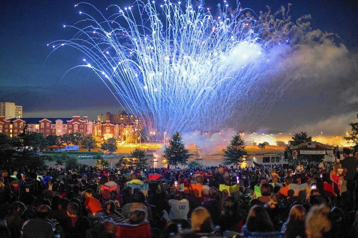 LaurelFourth's tweet photo. Join us 3/29, 5pm, at Oliver's Old Towne Tavern, 531 Main St, for a FUNdraiser to help raise funds for YOUR Independence Day Celebration! #SaveTheDate! Help support your local 4th of July Committee! https://t.co/StcoKmwgDq https://t.co/OrxByShhge