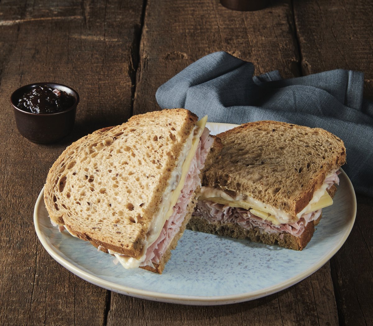 Looking for a classic lunchtime sandwich with a twist? 👀

Our Gourmet Ham &amp; Cheese #sandwich has you covered! Irish ham &amp; cheddar on artisan bread with mayonnaise &amp; red onion marmalade 🤤

Great cold or toasted!