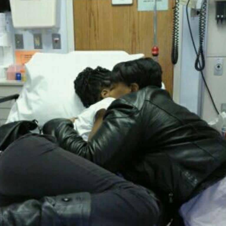 azhaneparis's tweet image. 14 years ago today I was diagnosed with Leukemia and they came in and prepared my parents and I for my death at only 11 years old. Here I am 14 years later still alive and cancer free. 

Happy Survivors Day to meeee🧡🎗️