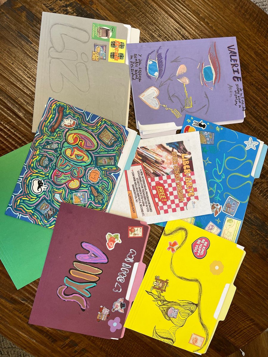 Unleashing Creativity and Empowering Teens: Libe-Arte Art Program Kicks Off! 🎨🌟 Providing a nurturing space for teens to explore creativity, fostering self-expression and positive mental health. First session was a success! Next class: 3/12/24 <a href="/4pm/">4pm</a>

buff.ly/3sZYD9