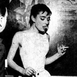 did audrey hepburn smoke cigarettes audrey hepburn at the oscars, 1954